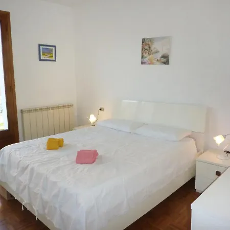 Locazione Turistica Casa Libellula Holiday home Maccagno