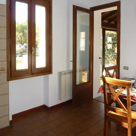 Holiday home Locazione Turistica Casa Libellula *